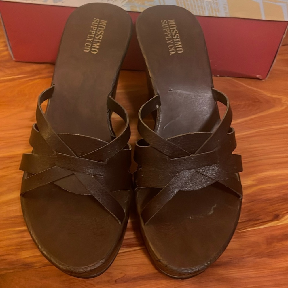 Mossimo brown wedges